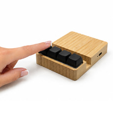 Беспроводное зарядное устройство ClickPad (10W) в виде подставки для телефона,с клавишами антистресс