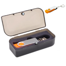 Флешка Twist 16 Гб в футляре