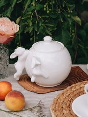 Сахарница с кроликами 