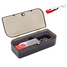 Флешка Twist 32 Гб в футляре