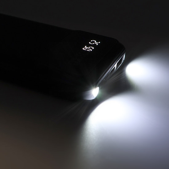 Внешний аккумулятор Dorado 10 000 mAh с фонариком, черный